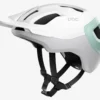 POC Axion Spin MTB-Fahrradhelm-Helm - Hydrogen White/Apophyllite Green Matt -HelmPro Verkaufs-Shop POC Mountainbikehelm 10732 Axion SPIN 8275 Hydrogen White Apophyllite Green Matt 1