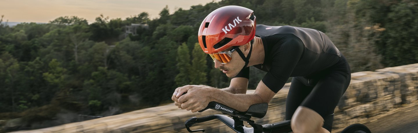 Fahrradhelme mit Beleuchtung Verkäufe -HelmPro Verkaufs-Shop banner249